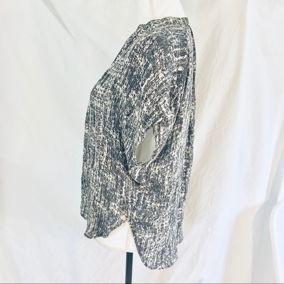 Vince Abstract Printed Silk Tunic Popover - Picture 5 of 8